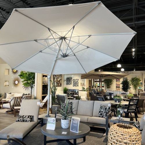 Aurora Cantilever Umbrella 